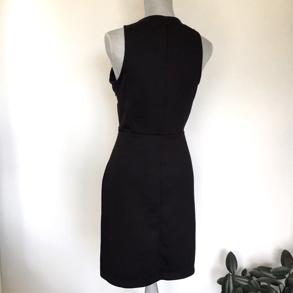 Old Navy Black Mod Structured Knit Dress, size Medium 🖤 - Picture 6 of 12